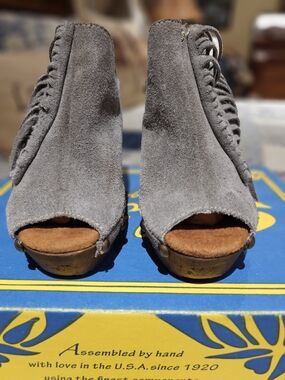Sbicca Gray Genuine Suede Peep-Toe Platform With Fringe Mules